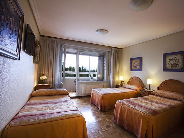 Pension Pasadena Pamplona Exteriör bild