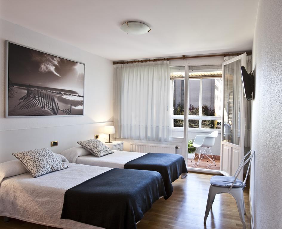 Pension Pasadena Pamplona Exteriör bild