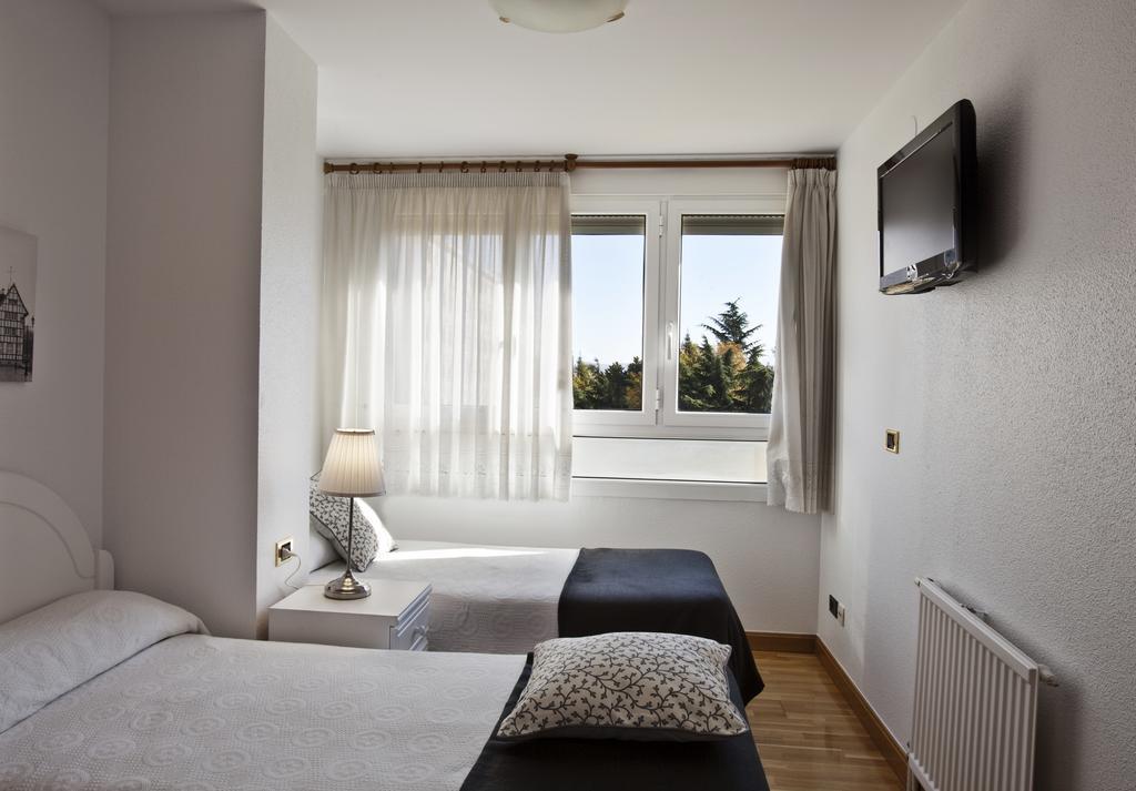 Pension Pasadena Pamplona Exteriör bild