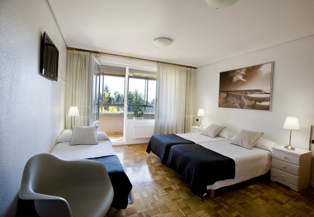 Pension Pasadena Pamplona Exteriör bild