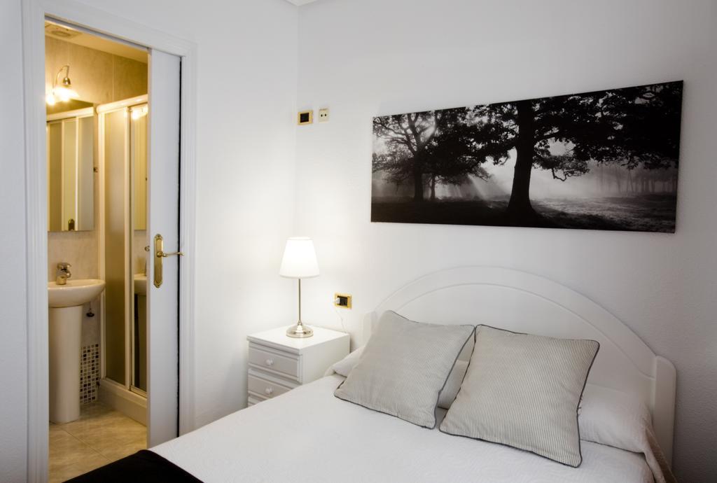 Pension Pasadena Pamplona Exteriör bild